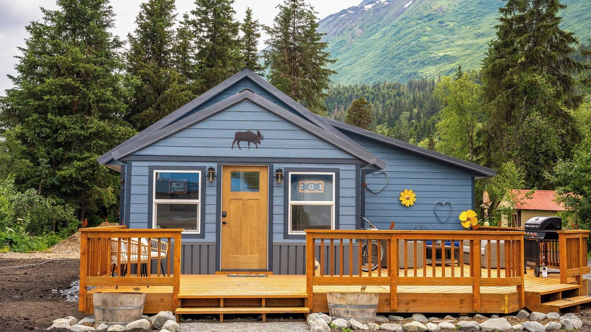 Moose Pass House | Railroad Retreat in Moose Pass – The Gandy Dancer