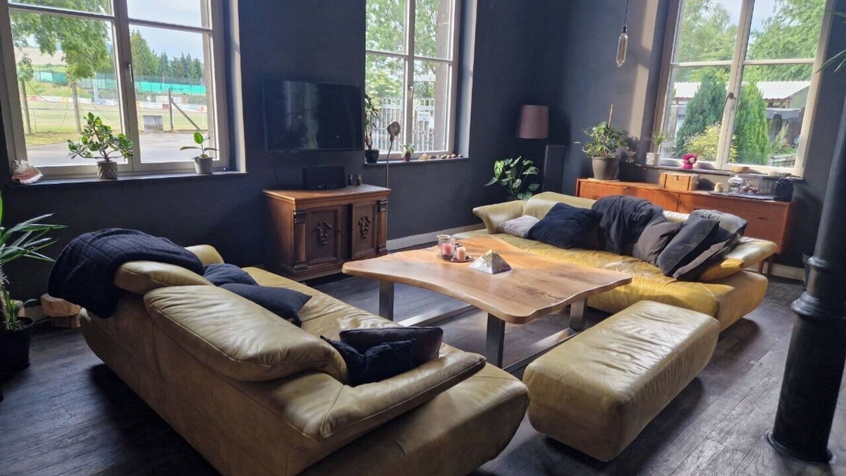 Verbandsgemeinde Pellenz Apartment | Railroad station romance meets luxury! (max. 5 persons) Prices may vary!
