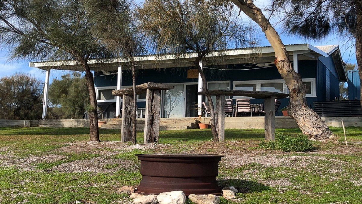 Lake Wangary House | Railway Shack 1 Coffin Bay - Million Dollar Views