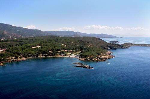 Ozdere Hotel | Rainbow Bay Ozdere Nature and Beach Hotel