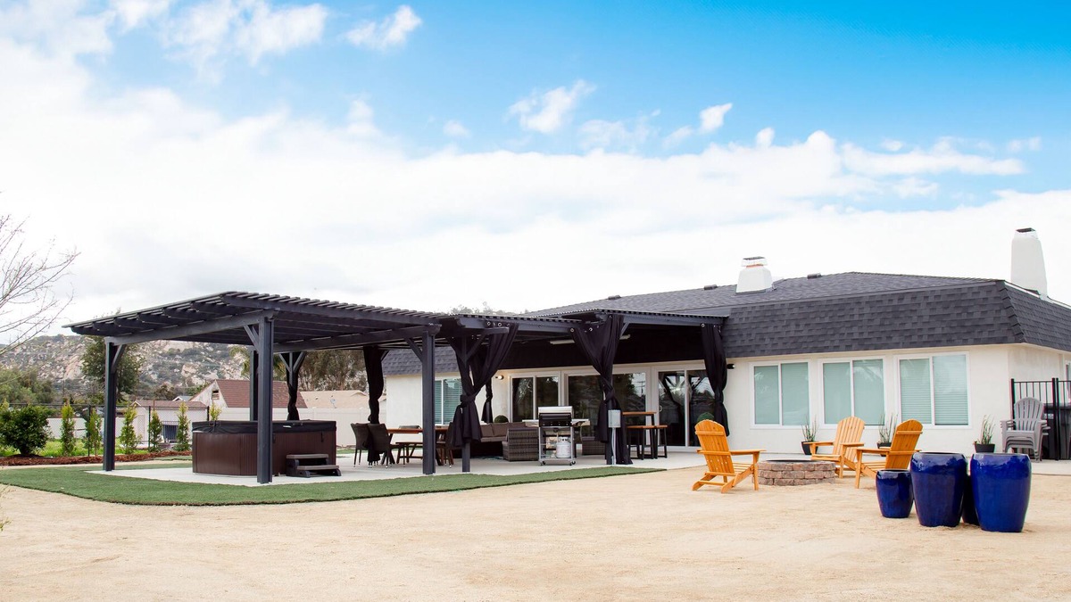 Rainbow CDP House | Rainbow Canyon Retreat: Hot Tub, Fire Pit, Games Room - Sleeps 16+