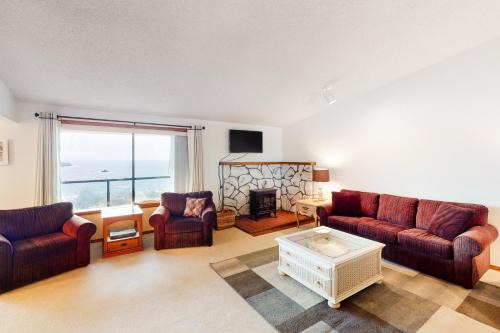 Brookings Apartment | Rainbow Rock 303