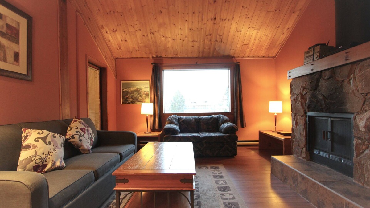 Whistler Village Condo | Rainbow Suites by Whistler Retreats