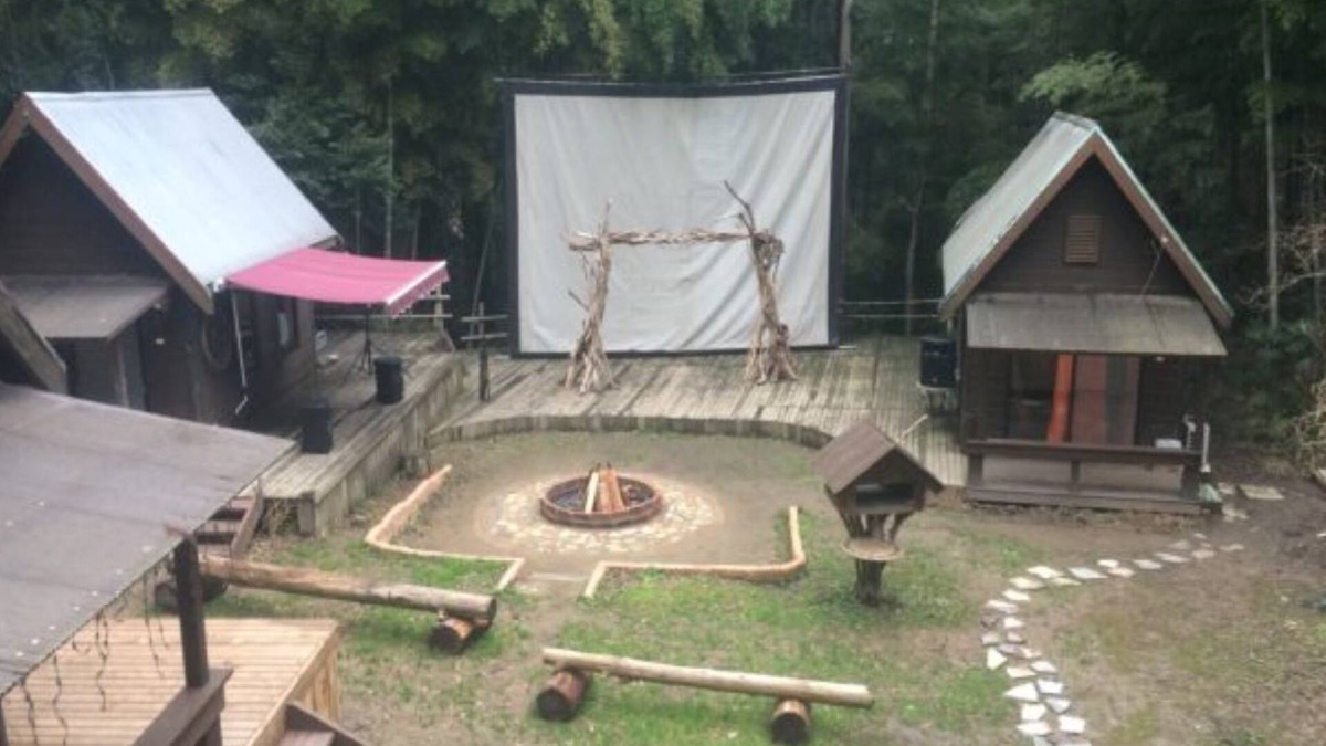 Isumi RV Rental | Rainbow Valley private camping cafe and 5 huts in/Isumi City Chiba