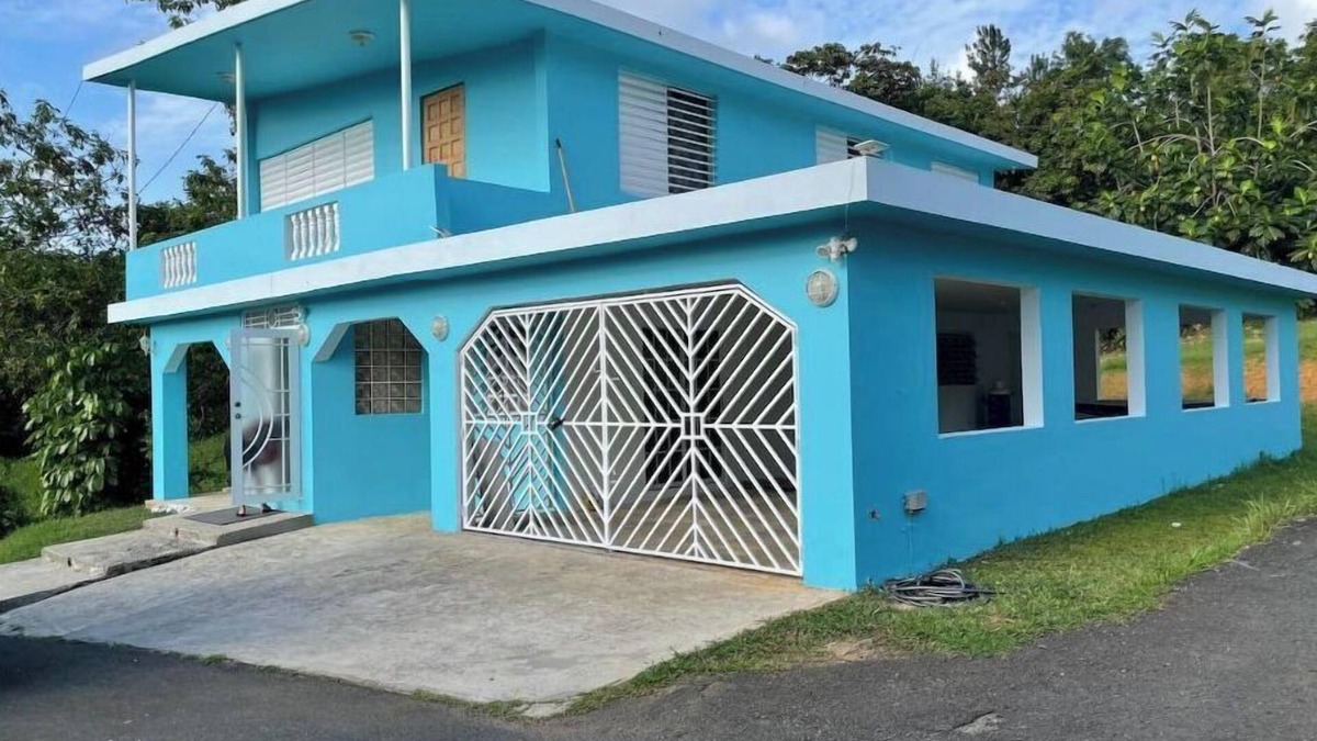 Luquillo House | Rainforest Retreat 15 min from the beach