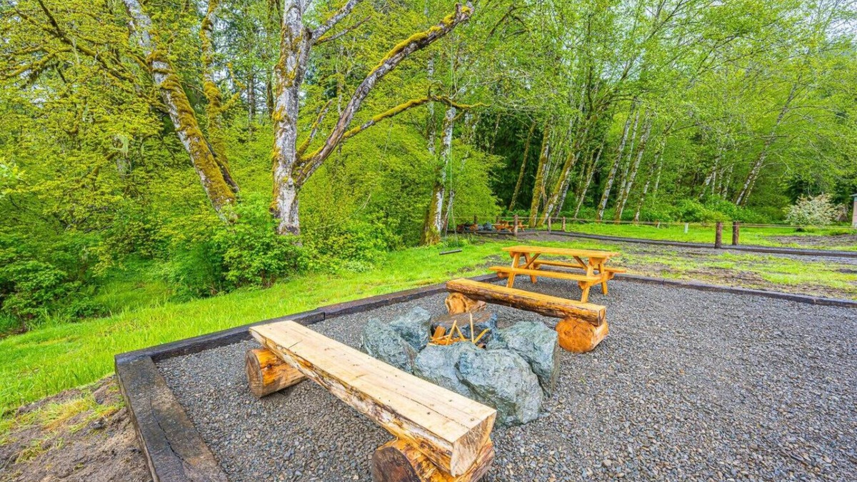 Forks House | Rainforest Tiny Home Retreat #19