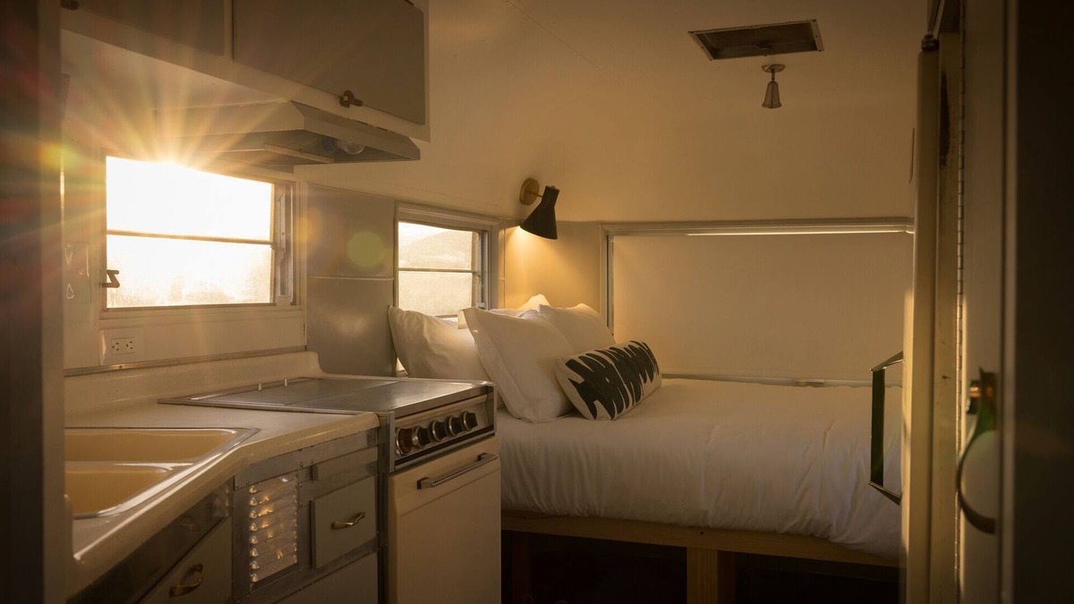 Fremont County Apartment | Raja Streamline - Soaking Included