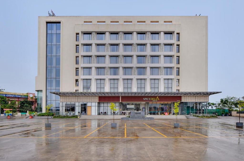 Igatpuri Hotel | Rakabi The Fern, Igatpuri