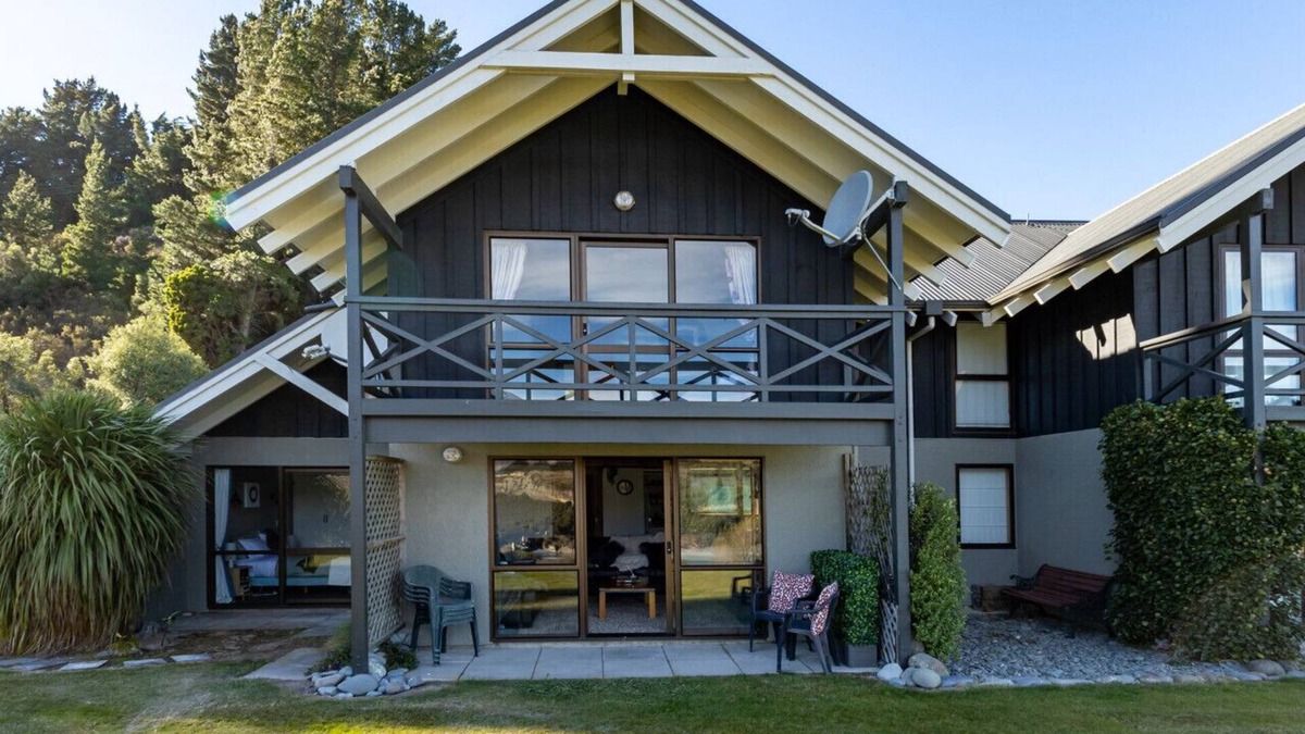 Windwhistle Apartment | Rakaia Gorge Views | Mt Hutt