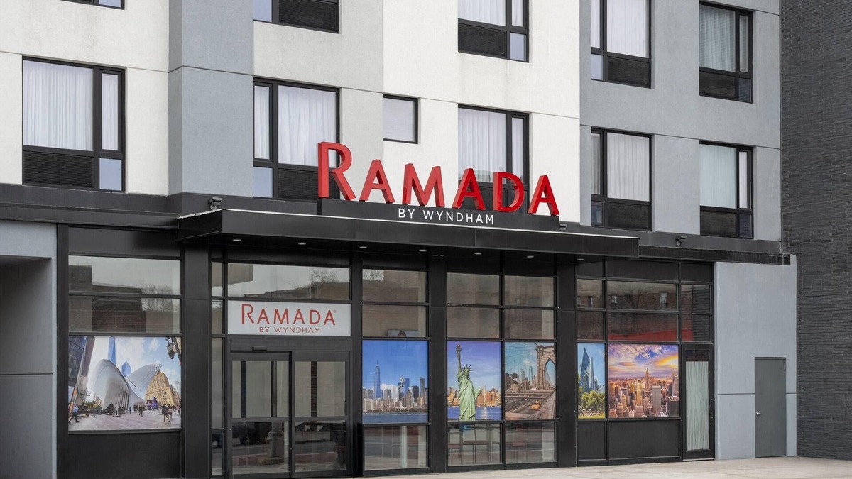 Midwood Hotel | Ramada By Wyndham Brooklyn Near Flatbush