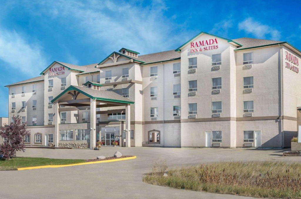 Clairmont Hotel | Ramada by Wyndham Clairmont/Grande Prairie