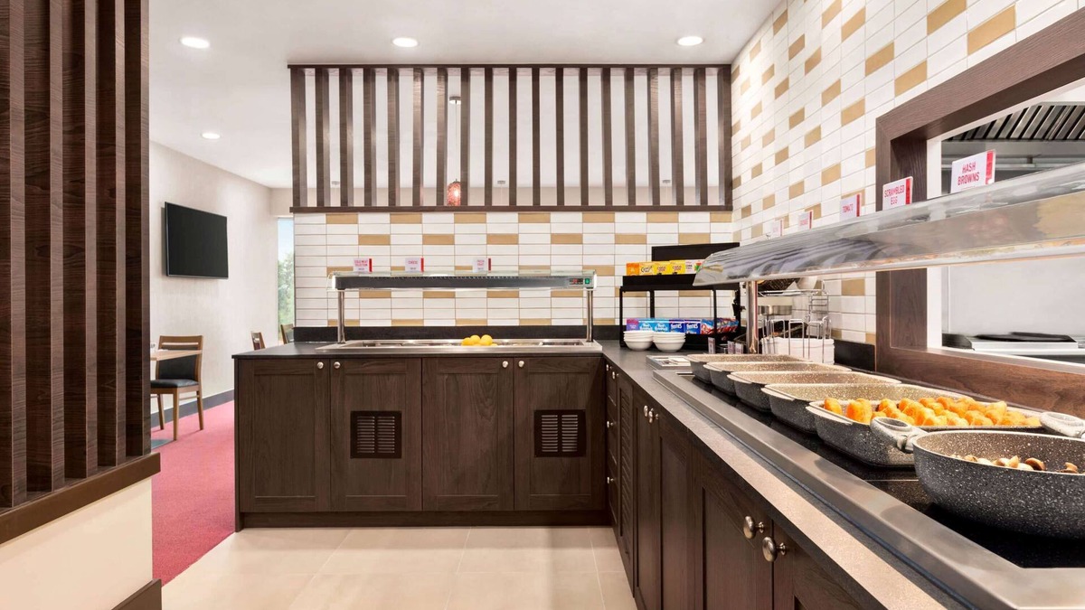 Cobham Hotel | Ramada by Wyndham Cobham