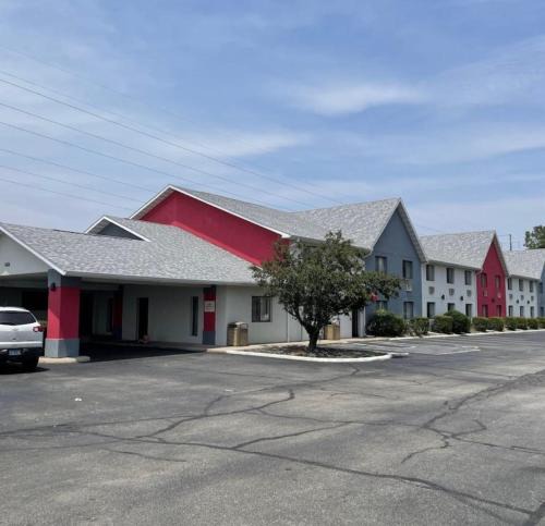 Effingham Hotel | Ramada by Wyndham Effingham