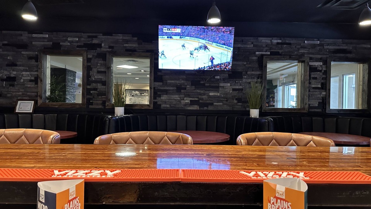 Estevan Hotel | Ramada by Wyndham Estevan