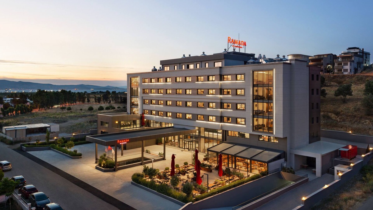 Aliaga Hotel | Ramada by Wyndham Izmir Aliaga