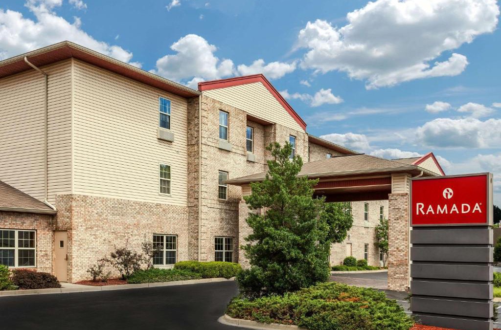 Sellersburg Hotel | Ramada by Wyndham Sellersburg/Louisville North