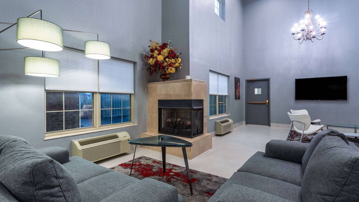 Sellersburg Hotel | Ramada by Wyndham Sellersburg/Louisville North