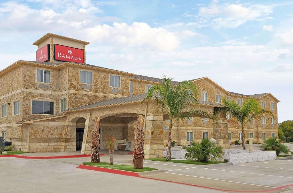 Hewitt Hotel | Ramada by Wyndham South Waco