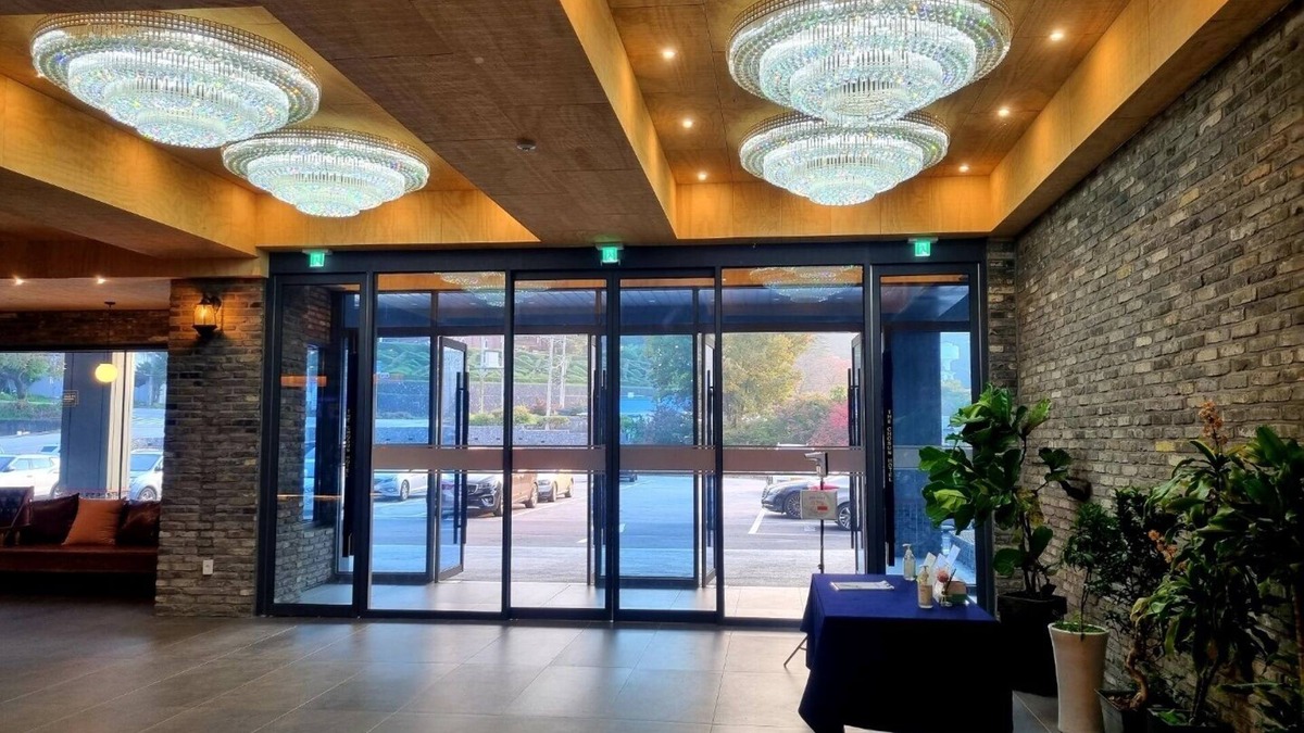 Chungju Hotel | Ramada by Wyndham Suanbo