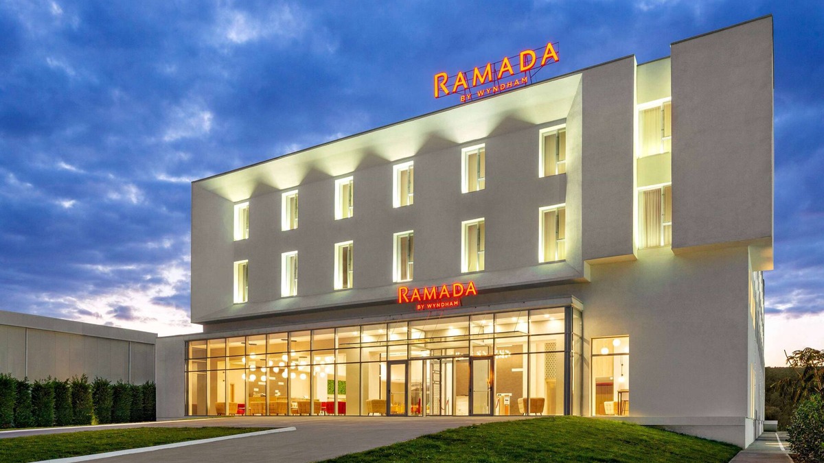 Tirgu Jiu Hotel | Ramada by Wyndham Targu JIU