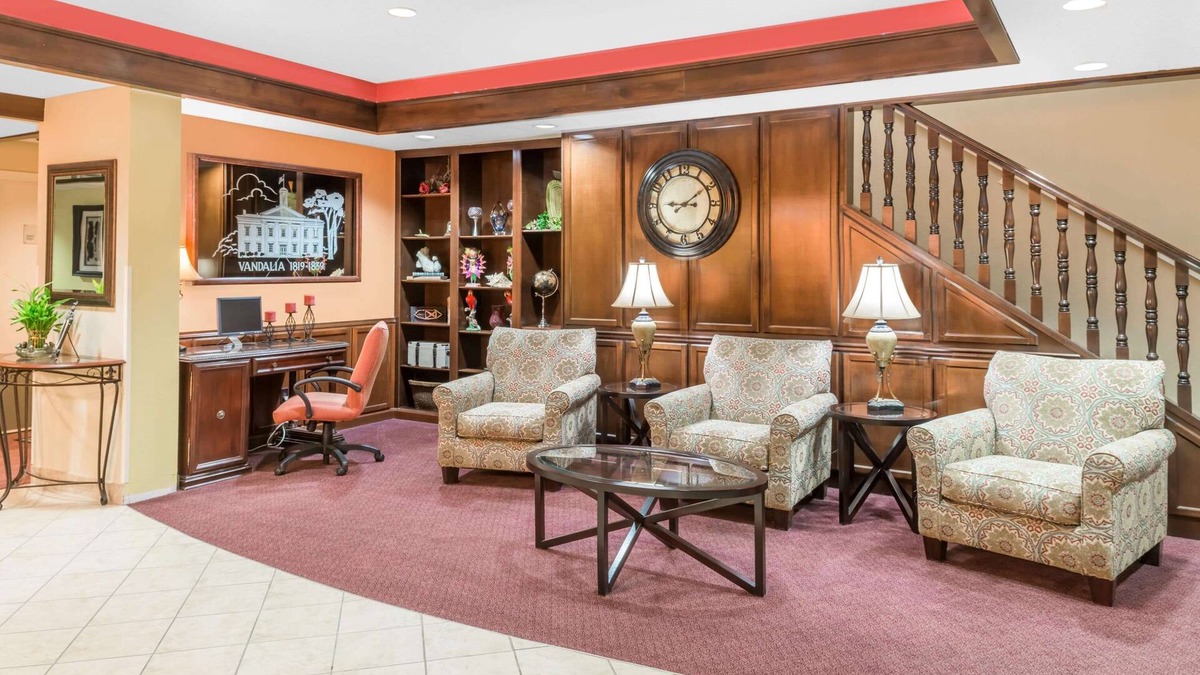 Vandalia Hotel | Ramada by Wyndham Vandalia