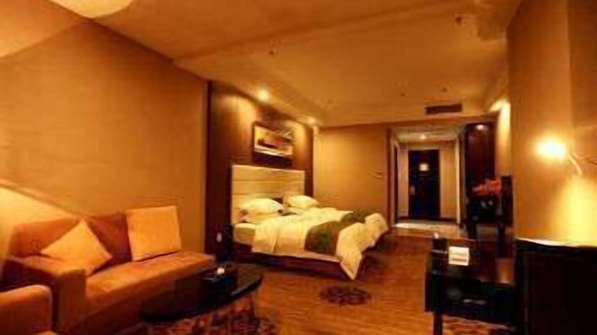 Lanshan District Hotel | Ramada Linyi North