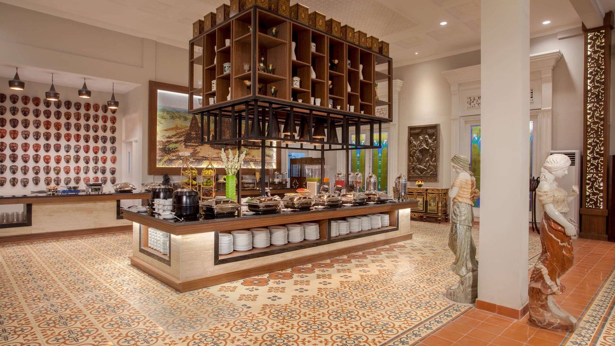 Colomadu Hotel | Ramada Suites by Wyndham Solo