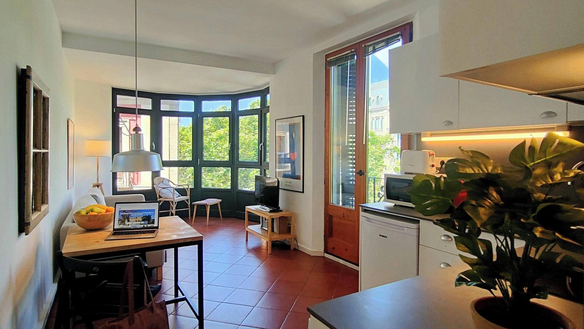 Gothic Quarter Apartment | Rambla A - Gorgeous views over La Rambla