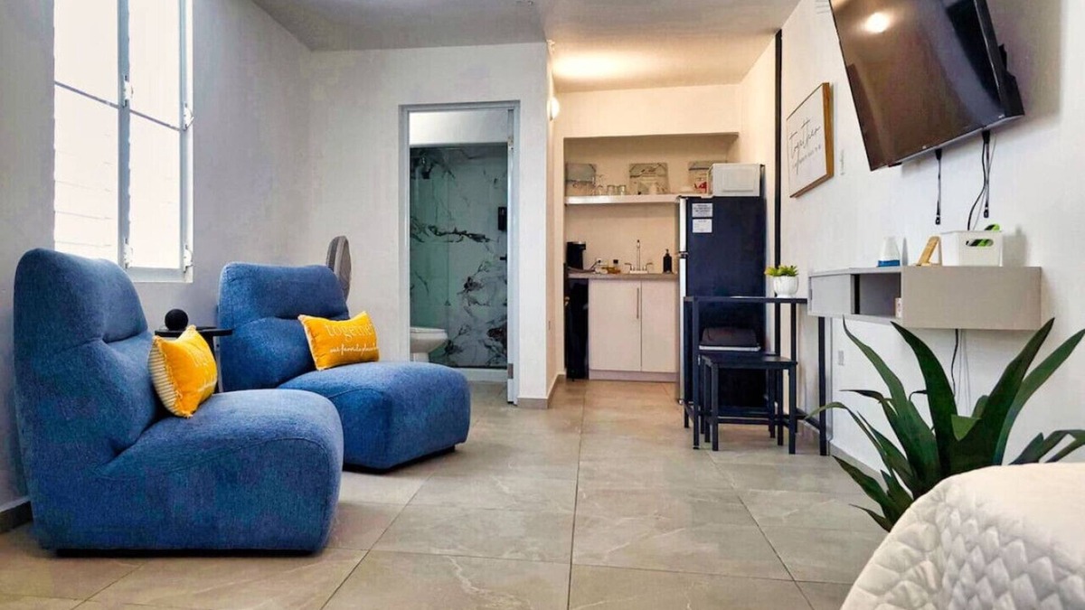 Maleza Baja Apartment | Ramey Base: 2 Mins-Airport/Beach/Golf/Restaurants