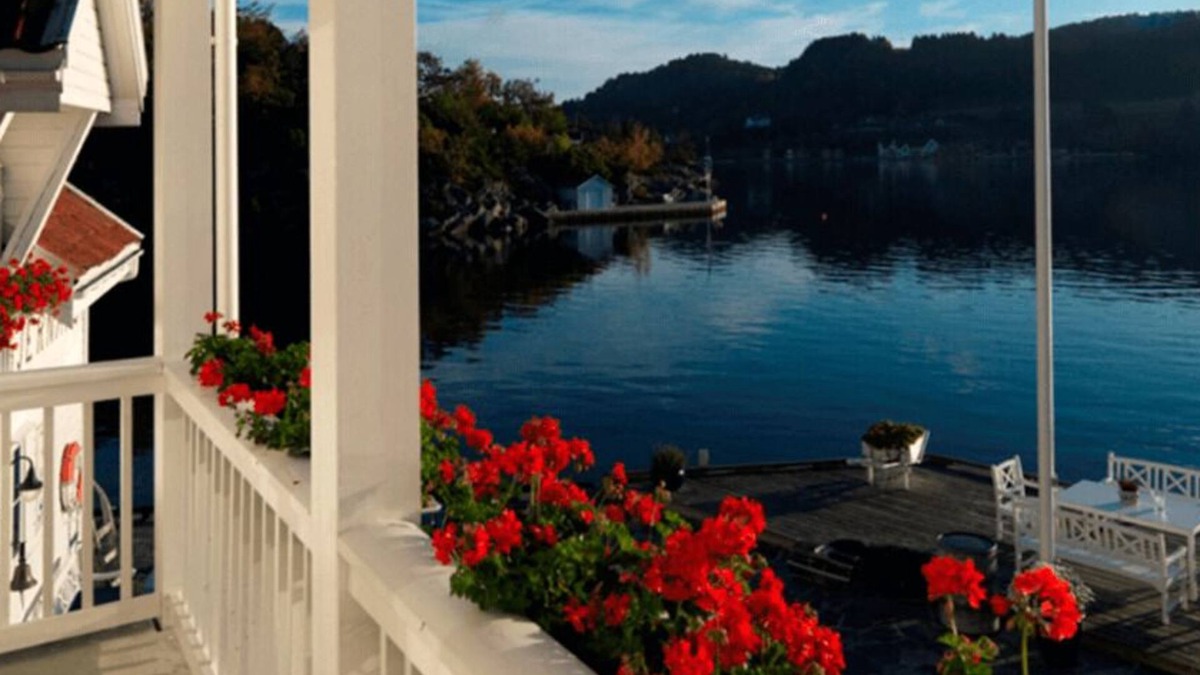 Sjernarøy Hotel | Ramsvig Handelsstad