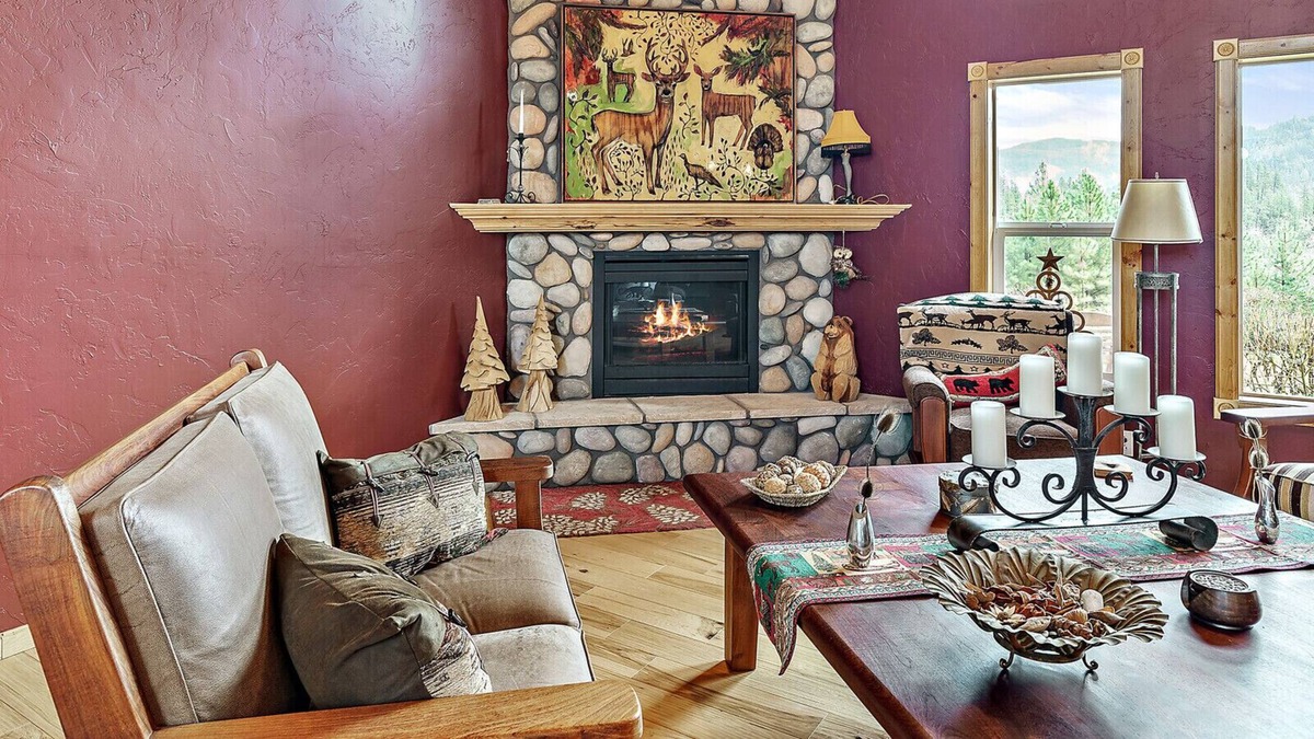 Trail Resort | Ranch Home with Private Pool -close to the Rogue River