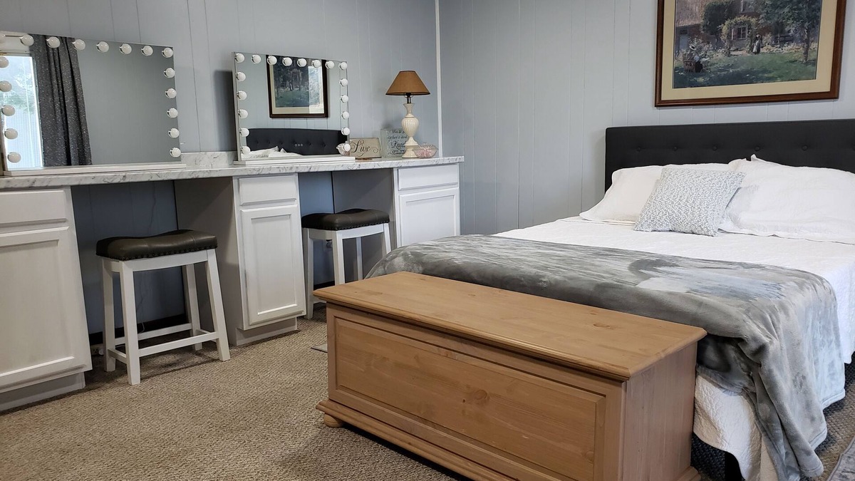 Johnson County Other | Ranch style Farmhouse located on a horse ranch and rescue south of Fort Worth