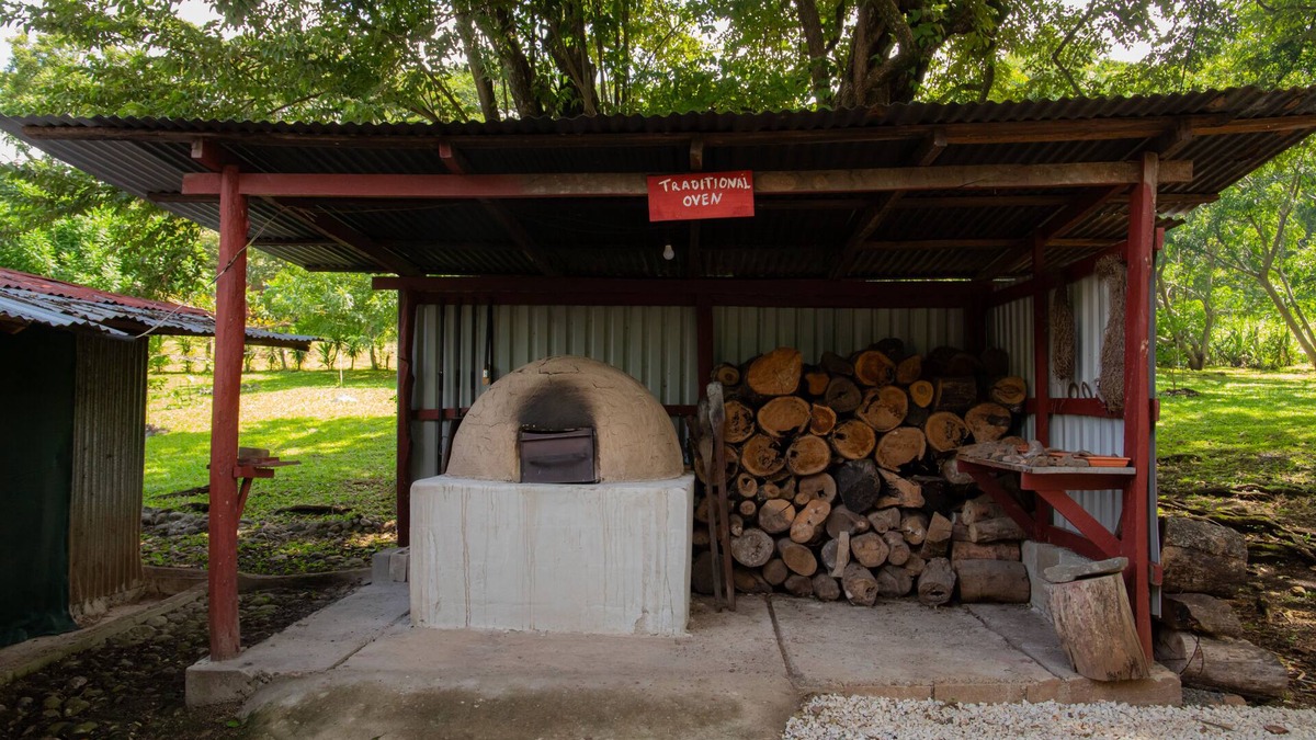 Quebrada Grande House | Rancho Costafalo Ecotourism Farm featuring two Charming Guesthouses!