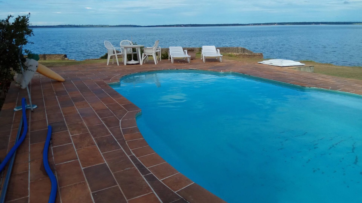 Sabino Ski Chalet | Rancho facing to large fresh water dam, pool, etc. You will love !