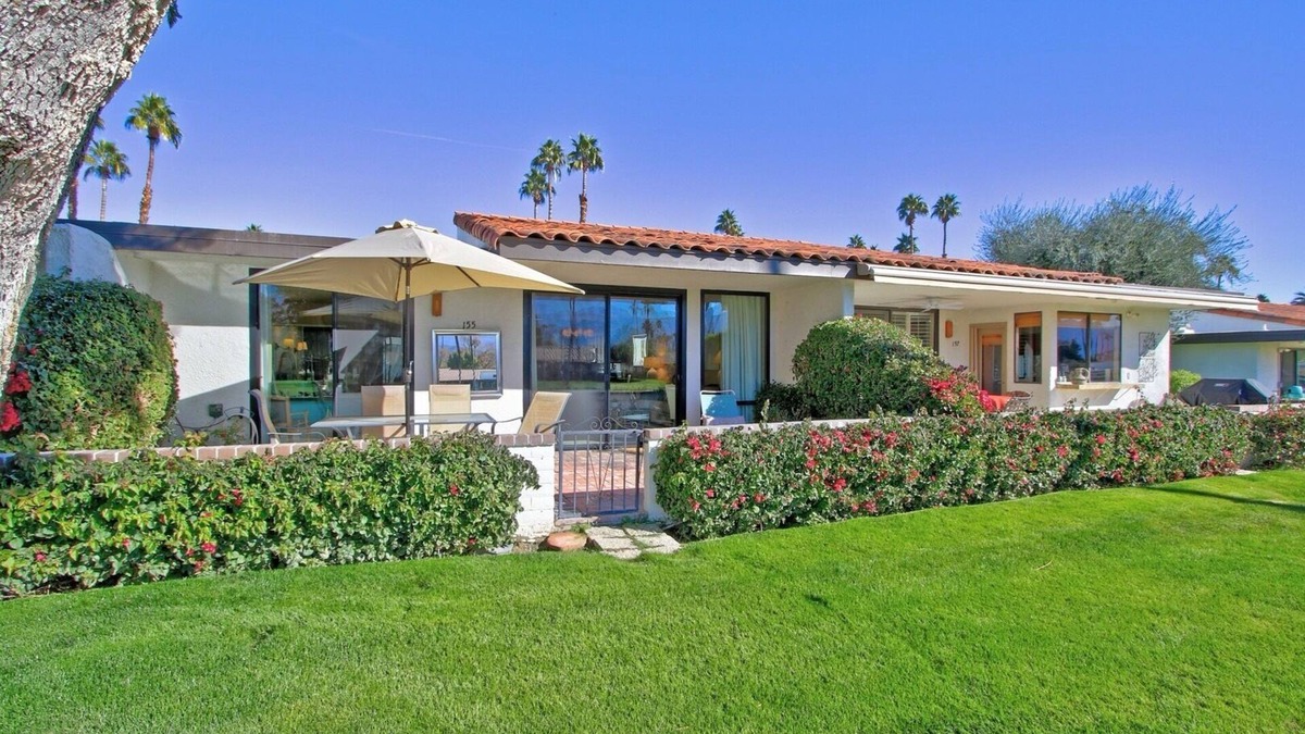 Rancho Mirage Condo | Rancho Las Palmas CC - Lovely 2 Bedroom/2 Bath on Golf Course in Rancho Mirage