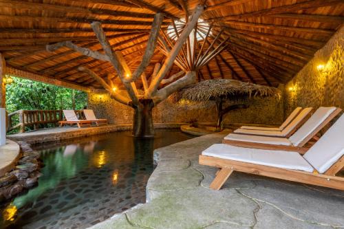 El Castillo Cabin | Rancho Margot Sustainable & Self Sufficient Eco Lodge