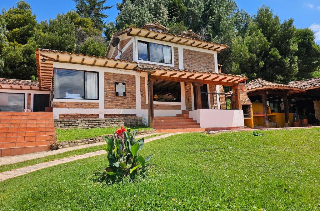 Arcabuco House | Rancho Nuevo - Ecoturismo - Cascadas la Periquera