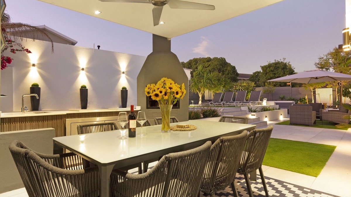 West Beach House | Rancho Relaxo - Five Bedroom House, Sleeps 10