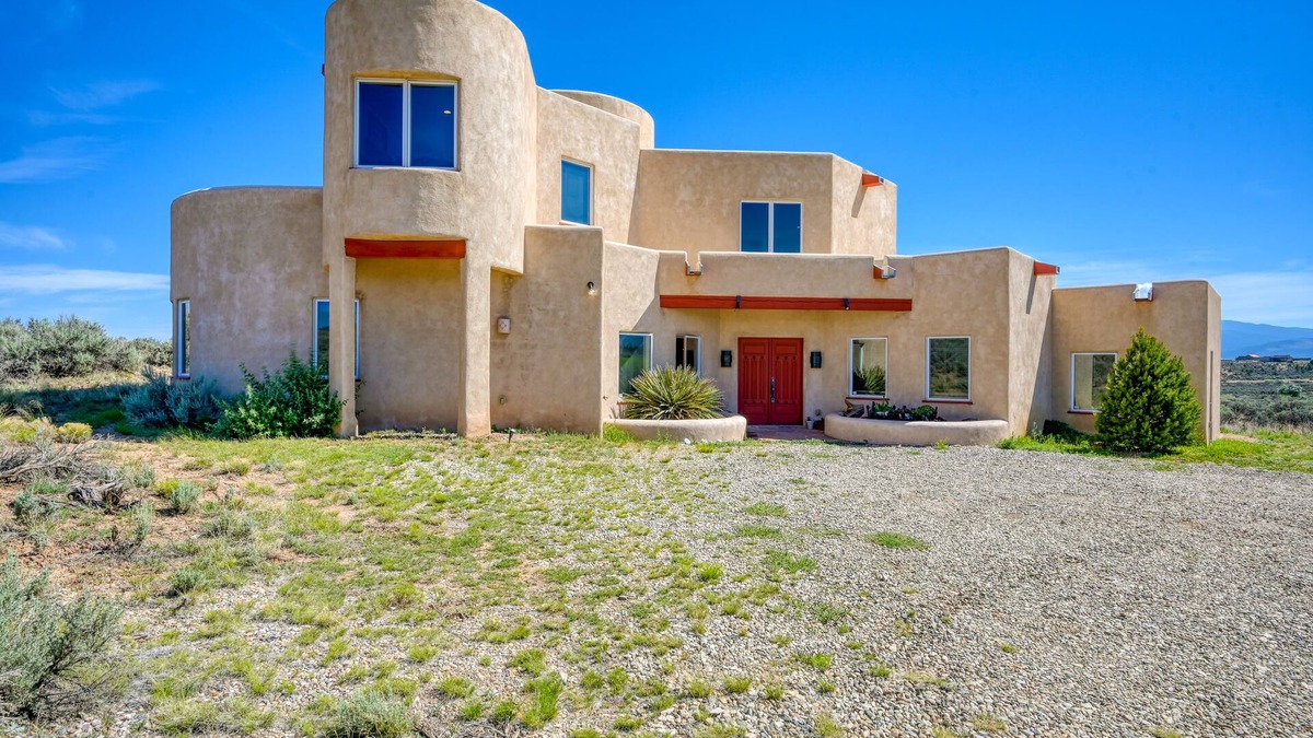 Ranchos De Taos House | Ranchos de Taos gem with hot tub, sauna, game room, fast WiFi, firepit & views