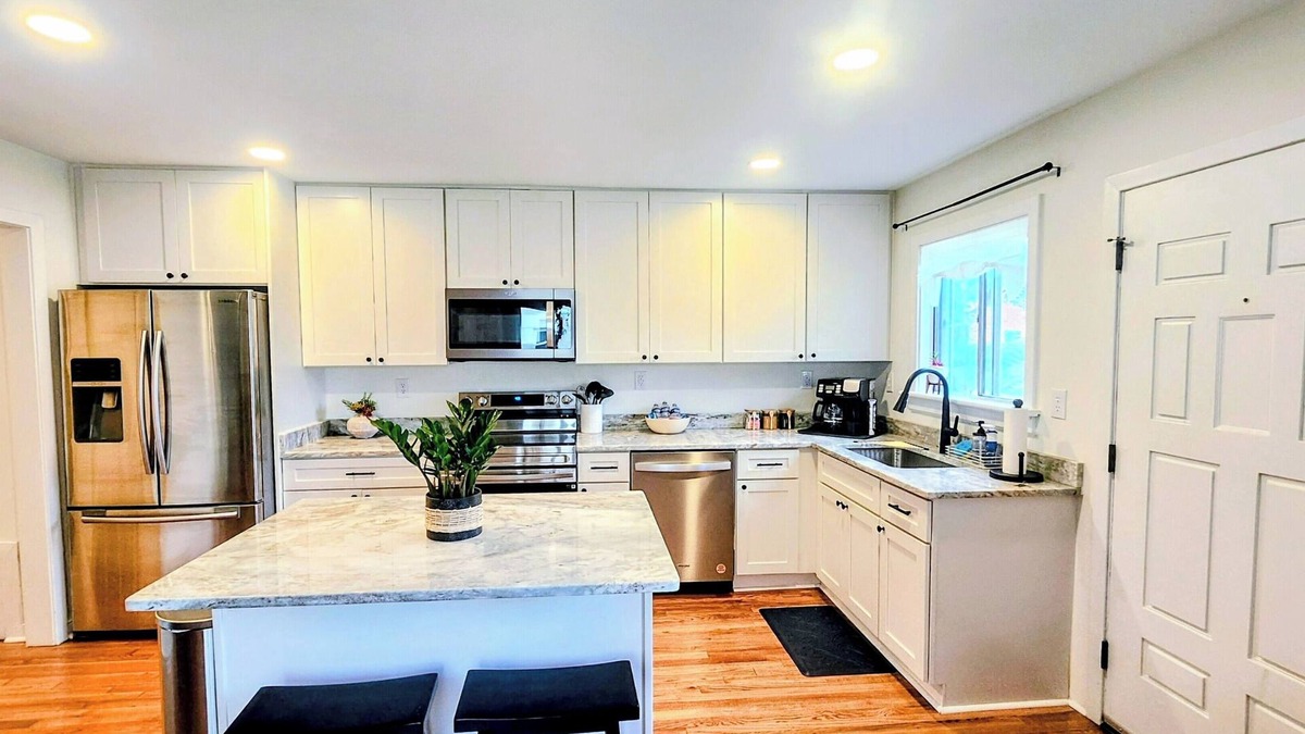 Richmond House | Randolph Retreat- Walk to VCU and Dining