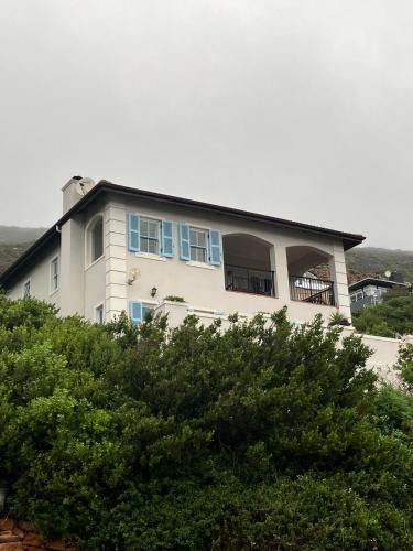 Fish Hoek Apartment | Ranger Views Apartment