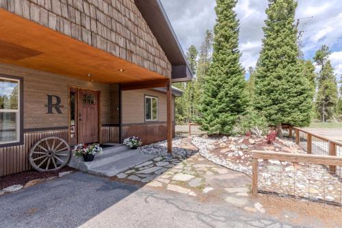 West Yellowstone House | Rangers Retreat