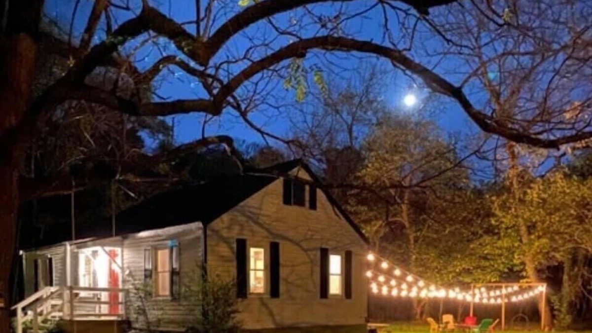 Falmouth House | Rappahannock River Cottage - close to I-95! Sleeps 6! Pets ok!