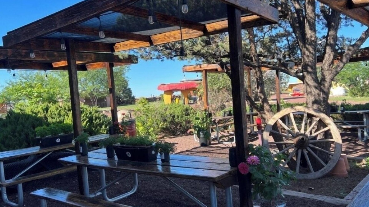 Valle House | Raptor Ranch Glamping