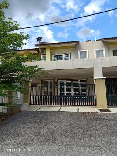 Kuala Kangsar House | Rara Homestay Kuala Kangsar