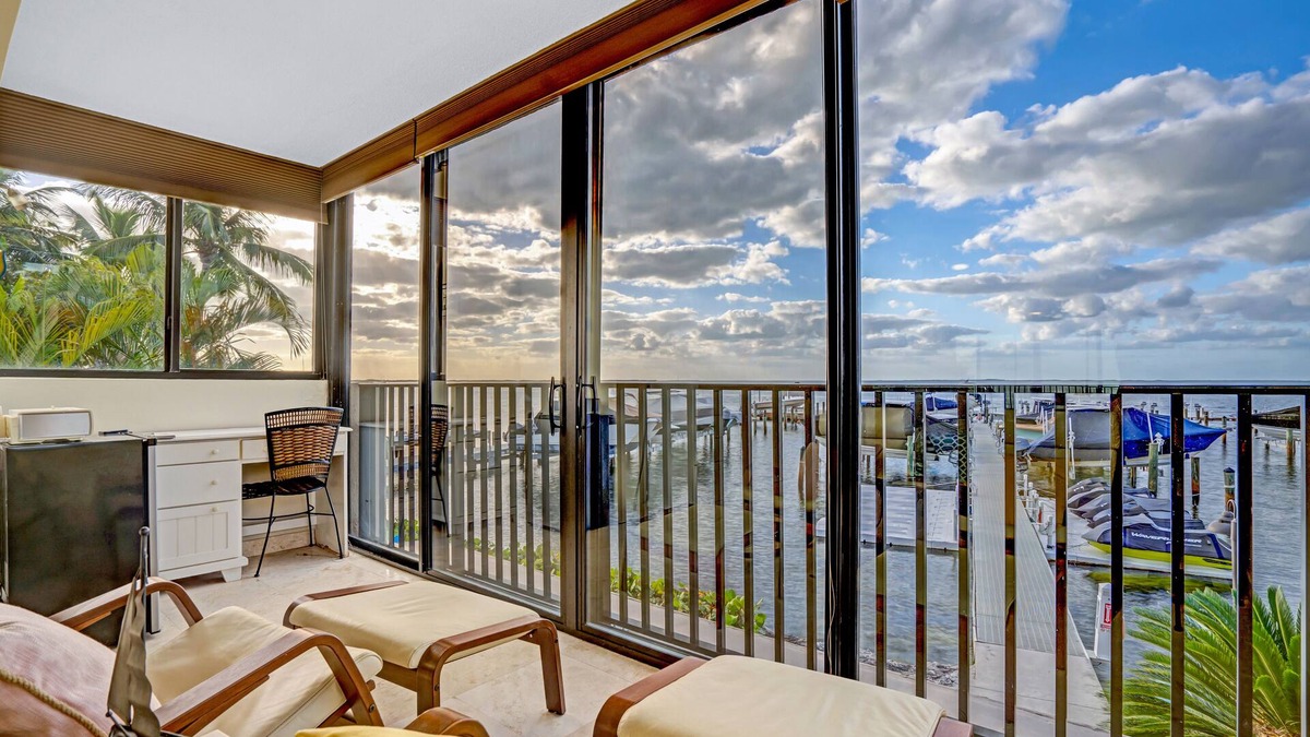 Key Largo House | Rare Bayfront End Unit in Moon Bay, Unmatched Sunsets, Boat Slip, Pool, Beach