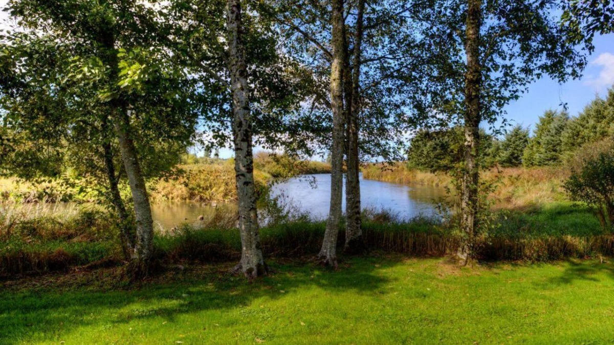 Warrenton House | RARE FIND! TWO COMFY UNITS FOR 8, SAUNA, POOL