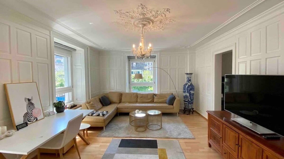 Langstrasse Apartment | RARE GEM - Downtown 2-BR Apt with Big Terrace Diamond