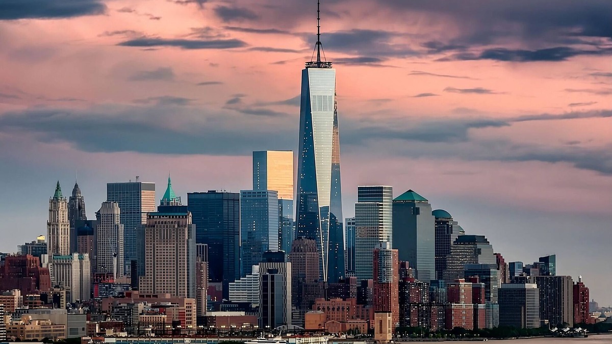 Tribeca Hotel | Rare Gem in New York! 2 Spacious Units, Pets Allowed, Near The Brooklyn Bridge!