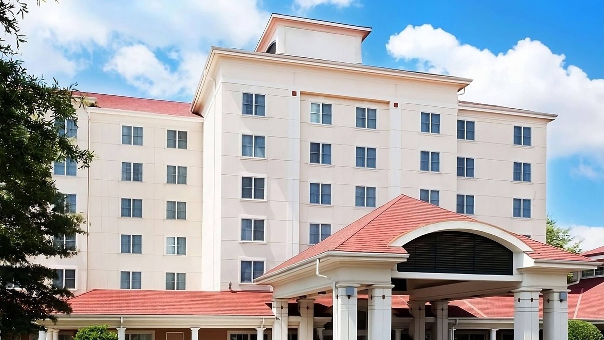 College Park Hotel | Rare Gem! Near Hartsfield–Jackson Atlanta International Airport, Pet-Friendly